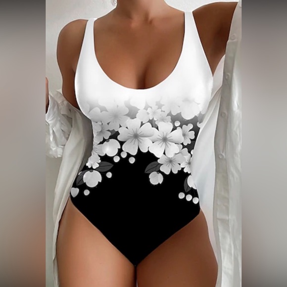 None Other - New swimsuit SizeL